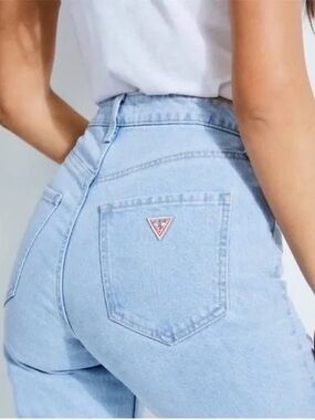 GUESS 90s High-Rise Skinny Jeans LIGHT WASH